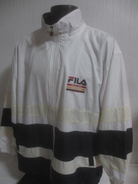 ■359■男アウター■訳有美品FILA Men'sアウター/USED/Ｌ～/白x淡クリームx濃紺/裏地メッシュ/刺しゅうロゴ_画像1