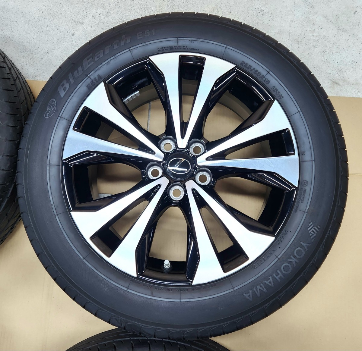 レクサス NX F SPORTS 純正アルミホイール タイヤセット ブラック塗装＋切削光輝 10 15 タイヤバリ溝 アルミホイール_画像4