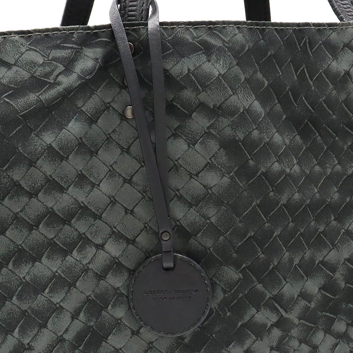 BOTTEGA VENETA ボッテガ ヴェネタ イントレッチオ リュージョン トートバッグ ショルダーバッグ ナイロン グレー