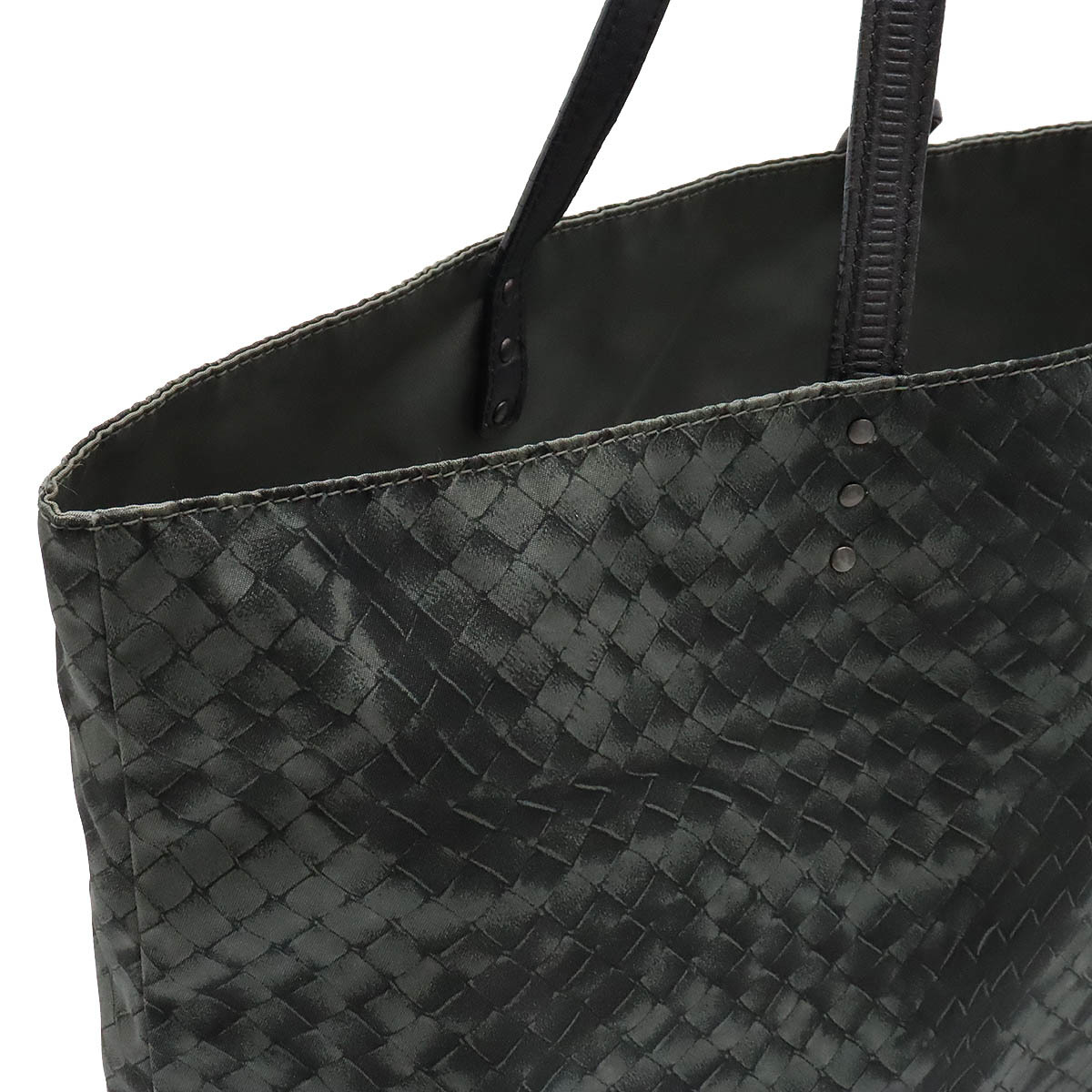 BOTTEGA VENETA ボッテガ ヴェネタ イントレッチオ リュージョン トートバッグ ショルダーバッグ ナイロン グレー