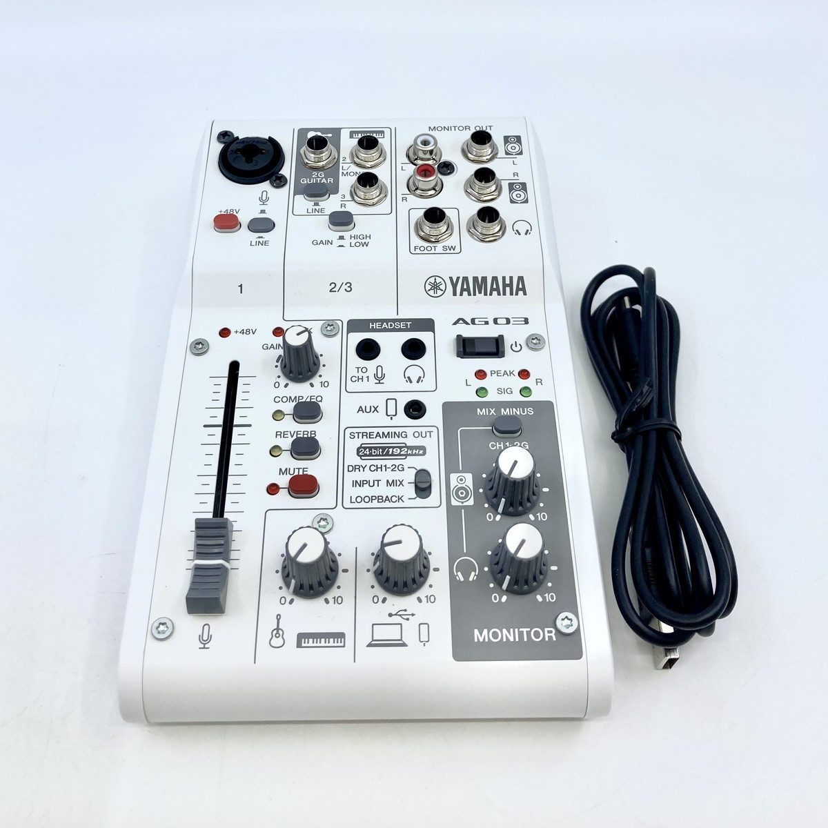 中古美品 ヤマハ AG03MK2 ホワイト ライブストリーミングミキサー 箱