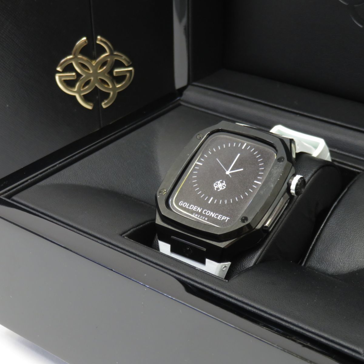 115 GOLDEN CONCEPT ゴールデンコンセプト SPW45 ブラック＆ホワイト 45mm Apple Watch Series 7 / Series 8専用ケース ※中古_画像1