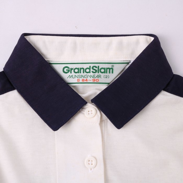 マンシングウェア 半袖ポロシャツ グランドスラム ワンポイントロゴ ゴルフウエア レディース B84-90サイズ クリーム Munsing wearの画像4