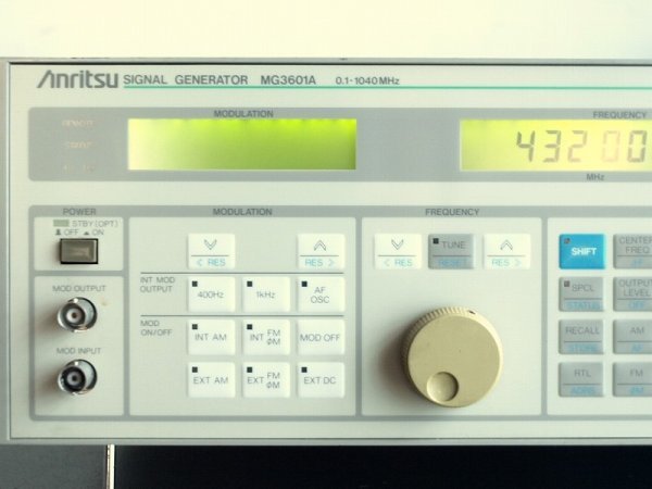 Yahoo!オークション - Anritsu SIGNAL GENERATOR MG3601A Yahoo!オークション - Anritsu SIGNAL GENERATOR MG3601A