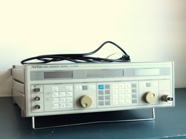 Yahoo!オークション - Anritsu SIGNAL GENERATOR MG3601A Yahoo!オークション - Anritsu SIGNAL GENERATOR MG3601A