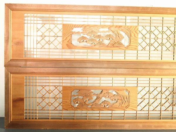 最安値】 古いガラス入り手彫り欄間二対四枚セット 二枚一組 組子 杢