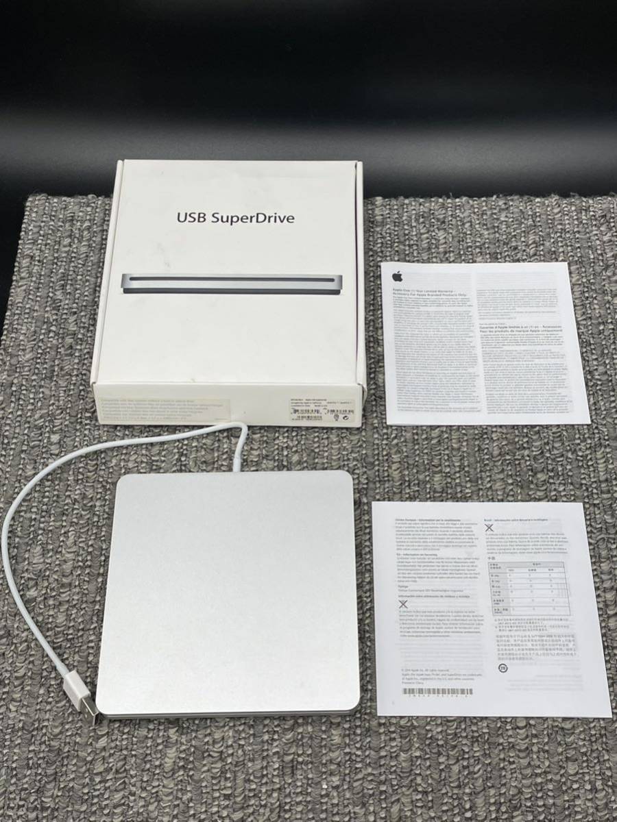 Ｄ１　Apple SuperDrive USB スーパードライブ DVDドライブ 外付けDVDドライブ アップル A1379_画像1