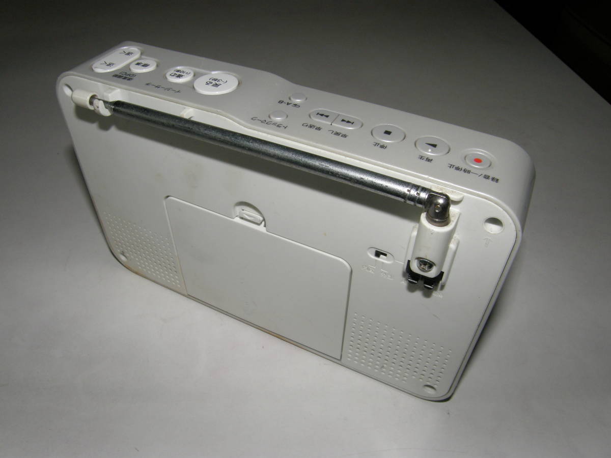 ◆SONY ICZ-R50『AM・FM録音ラジオ』◆受信好調/動作良好/単３乾電池付き◆状態良し◆_画像7