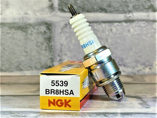 ＮＧＫ　ＢＲ８ＨＳＡ　ホンダ　ジャイロＸ　ＴＤ０１　９９－０８　適合　新品！_画像1