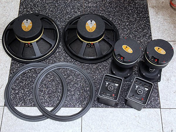 Yahoo!オークション - JBL C40 Harkness JBL 黄金期の傑作 Yahoo!オークション - JBL C40 Harkness JBL 黄金期の傑作