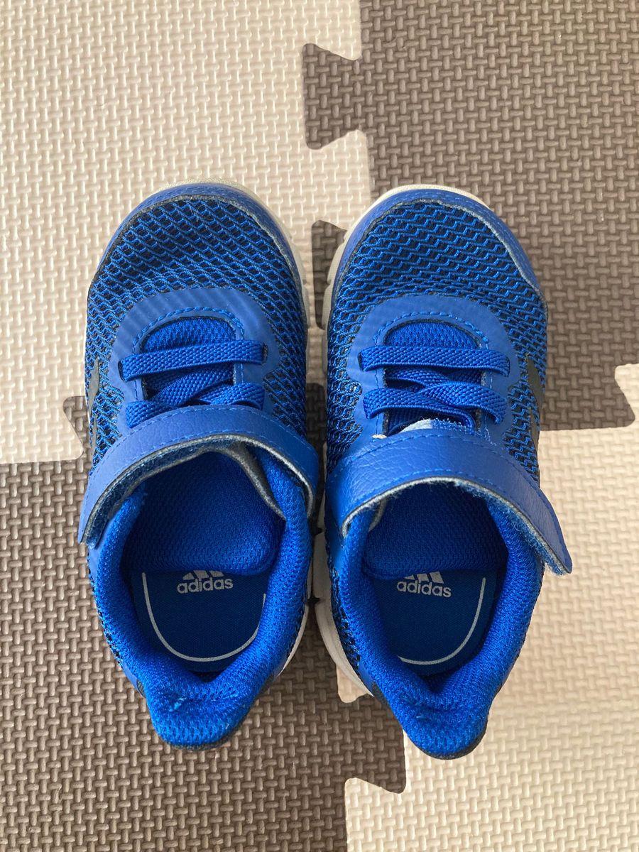 13cm adidas ファーストシューズ