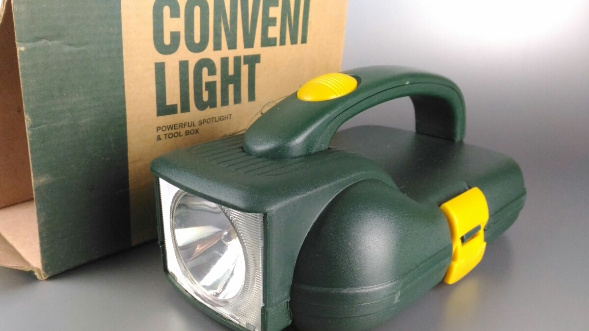 ■CONVENI LIGHT 懐中電灯＆工具セット 道具 アウトドア キャンプ 日曜大工 ■145_画像2