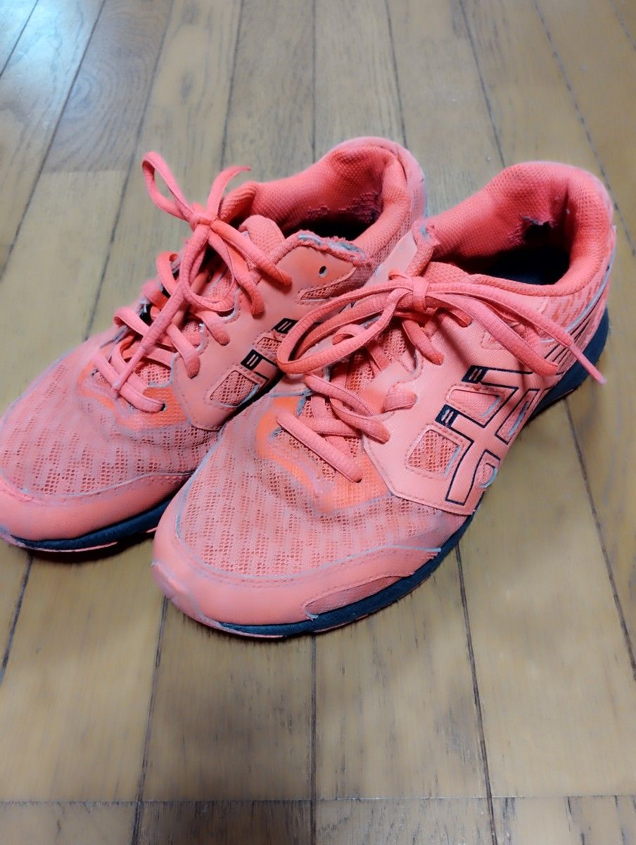 23.5cm asics LAZER BEAM ランニングシューズ