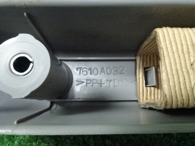 インボイス対応 ミツビシ 三菱 ミニキャブ CD ハイルーフ・U61V H22・フロントアシストグリップ・左右セット_画像5