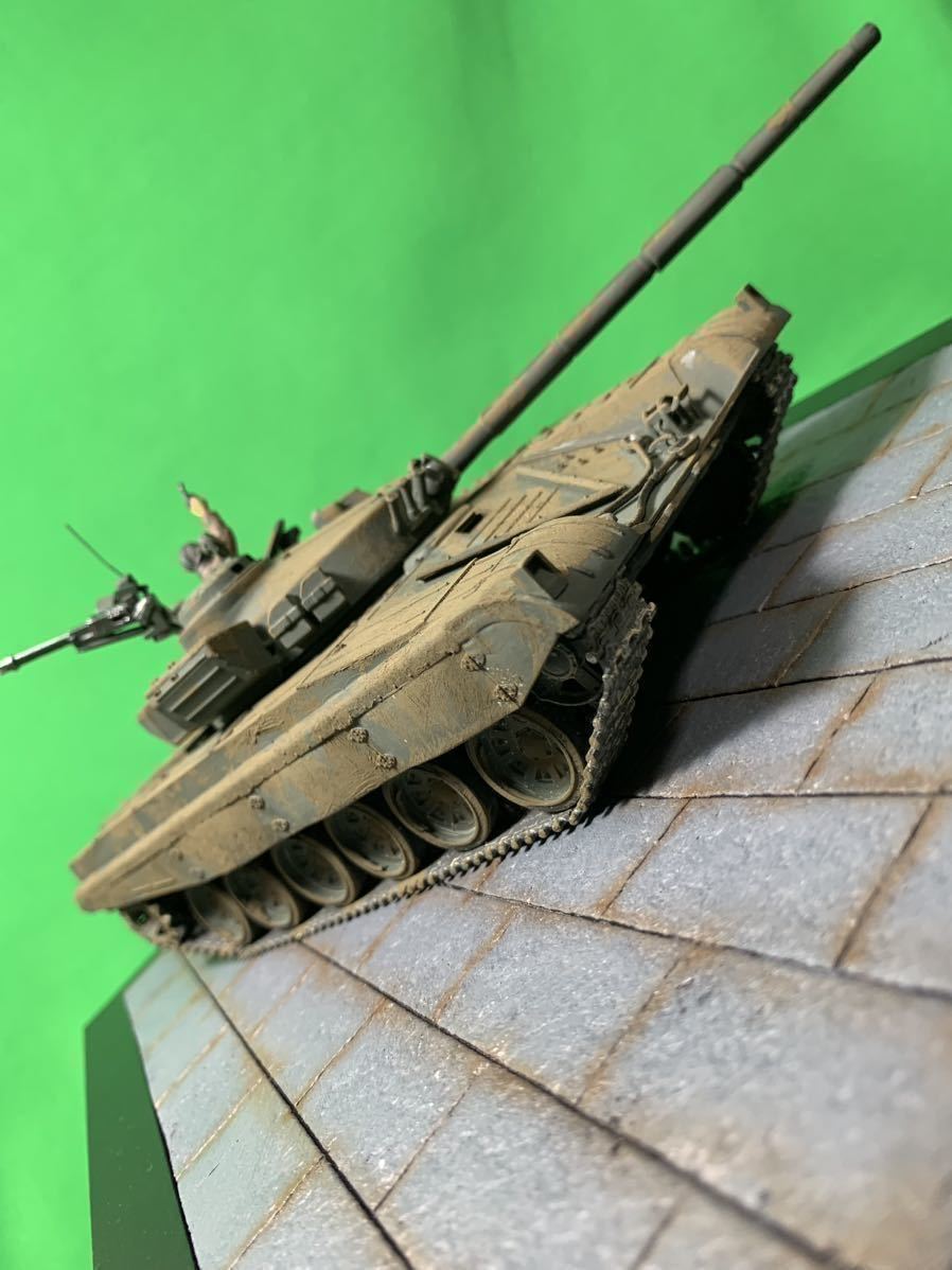 【塗装完成品】 1/35 ESCI MBT 主力戦車 T74 戦車兵付き ソビエト軍 戦車 模型 ミリタリー_画像4