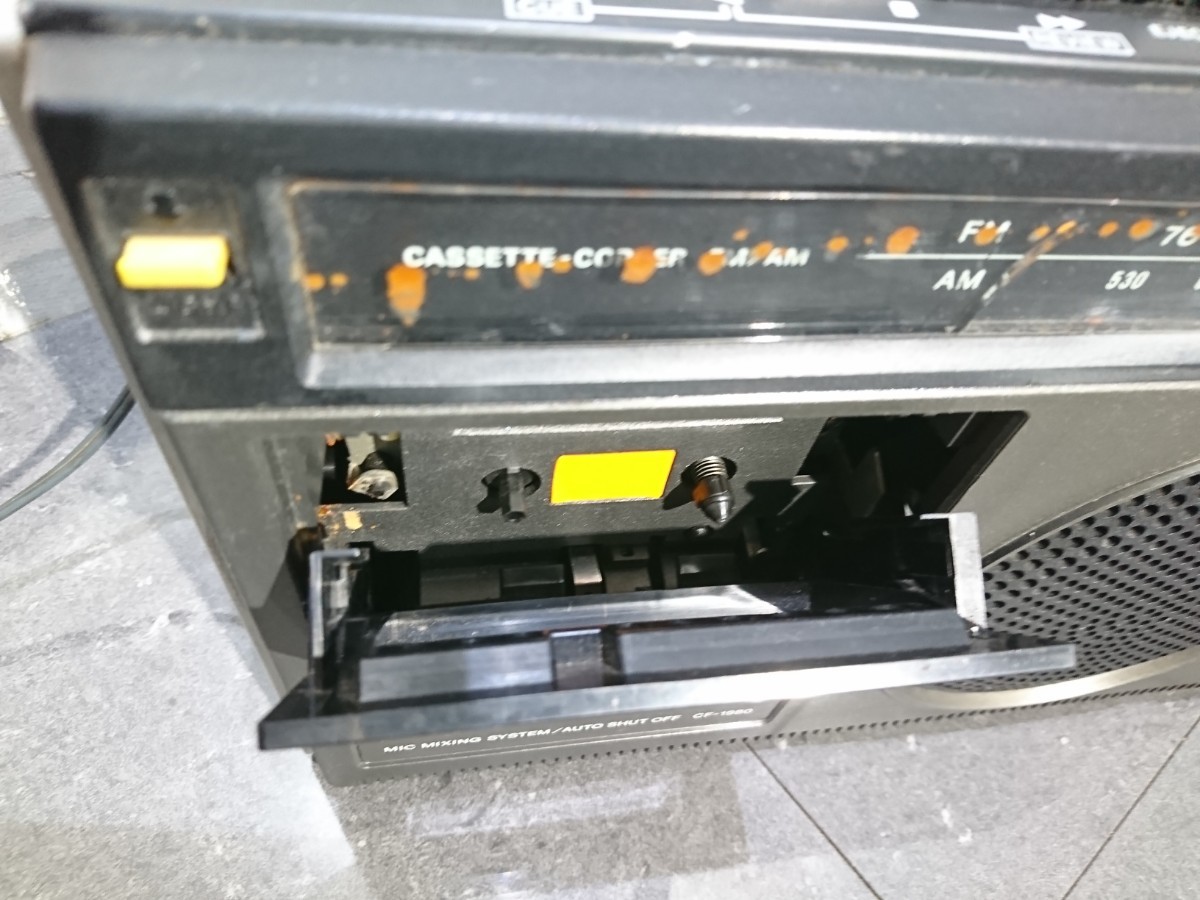 【ジャンク品】管1V60 SONY CASSETTE CORDER 2BANDS CF-1980 ラジカセ 通電OK ライト点灯OK_画像3