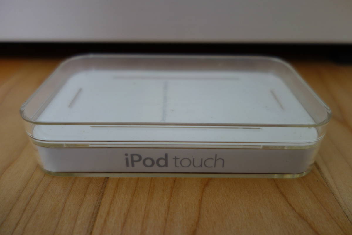 【ケースのみ】　Apple(アップル)　iPod touch 64GB　専用ケース　※本体は付いていません！！_画像1