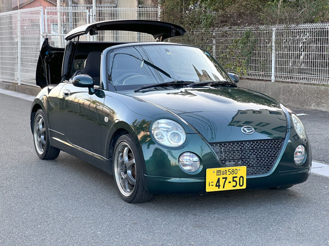 【諸費用コミ】:ダイハツ コペン 5速マニュアル 車検R6年9月 すぐ乗って帰れます! 錆ほぼなし 開閉18秒 禁煙車 ETC AW_画像の続きは「車両情報」からチェック