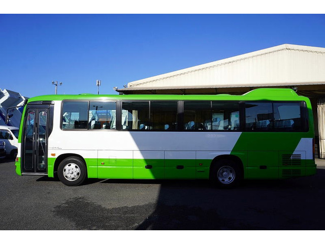 「平成27年 いすゞ ガーラミオ 送迎バス 53人乗 38座席 立ち席有 折戸自動ドア エアサス オートエアコン 換気扇」の画像3