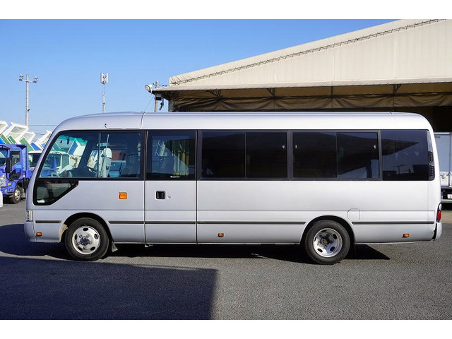 「平成25年 トヨタ コースター GX ロング バス 29人乗 自動ドア リア観音扉 モケットシート リクライニング ナビ 5MT」の画像3