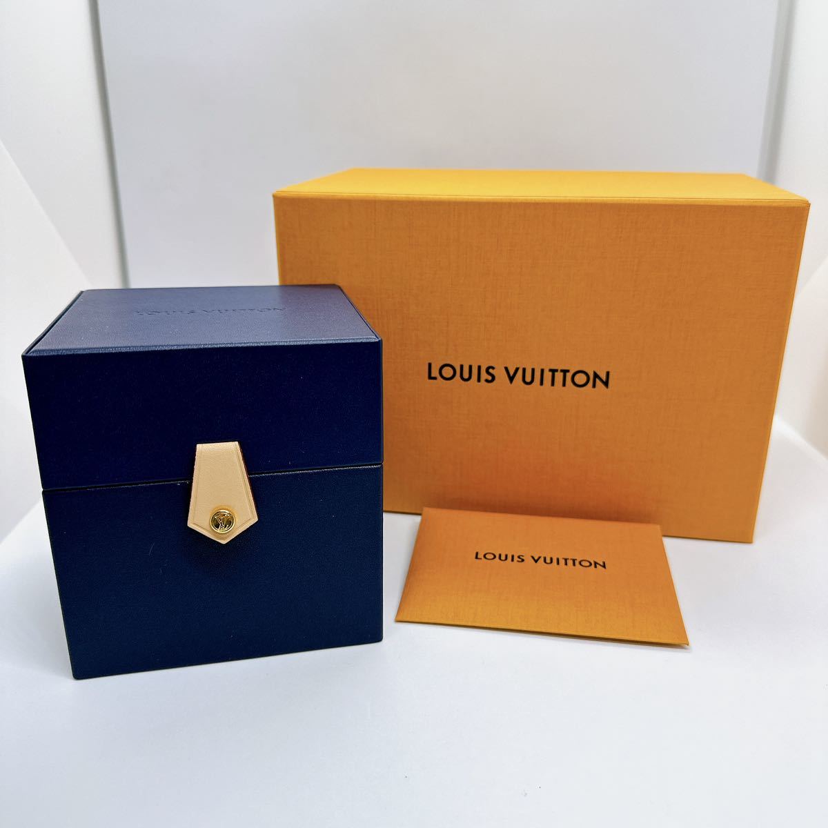 11243 ルイヴィトン LOUIS VUITTON 箱 空箱 ケース ボックス 純正 腕時計 タンブールの画像1