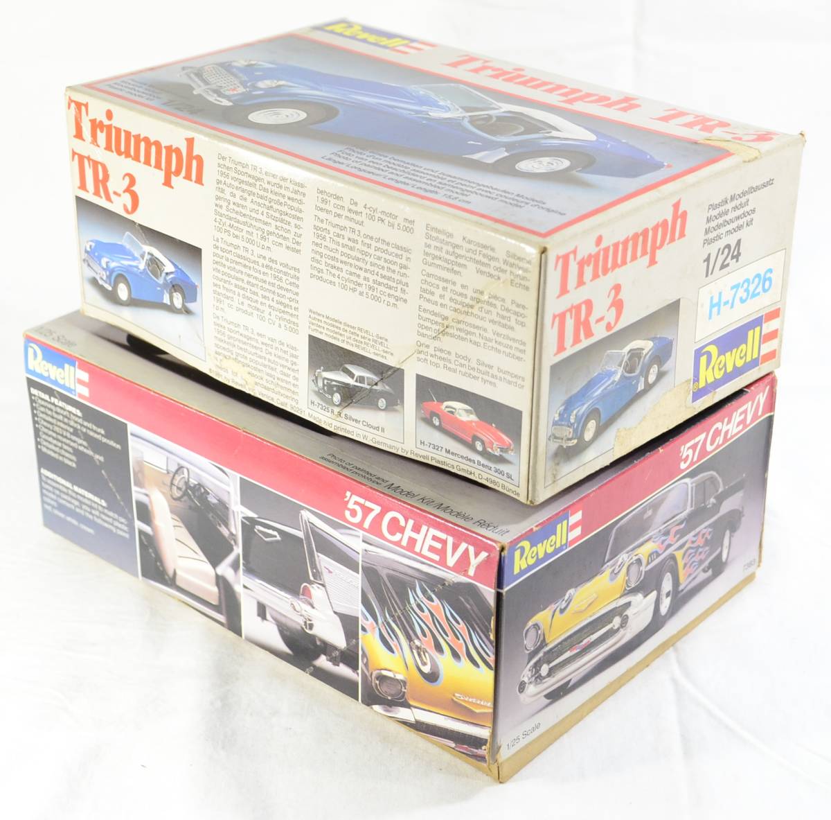 Revell　1/25　‘57CHEVY（開封品）、Revell　1/25 Triumph TR-3（開封品）　シボレー、トライアンフ　2台セット　ジャンク品_画像2