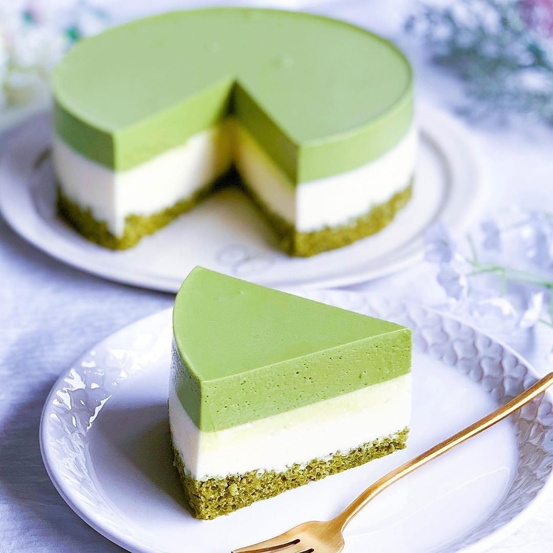 a... three layer powdered green tea cheese cake [5 number ]15.