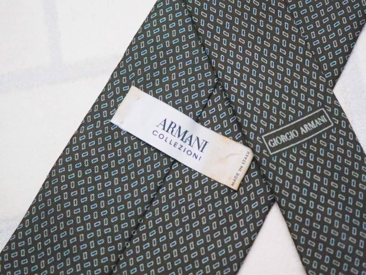 【アルマーニ ARMANI COLLEZIONI】縦縞 ドット柄 ネクタイ ブラウン系 ネイビー ITALY 伊製 イタリア SILK ブランド USED オールド 古着_画像4