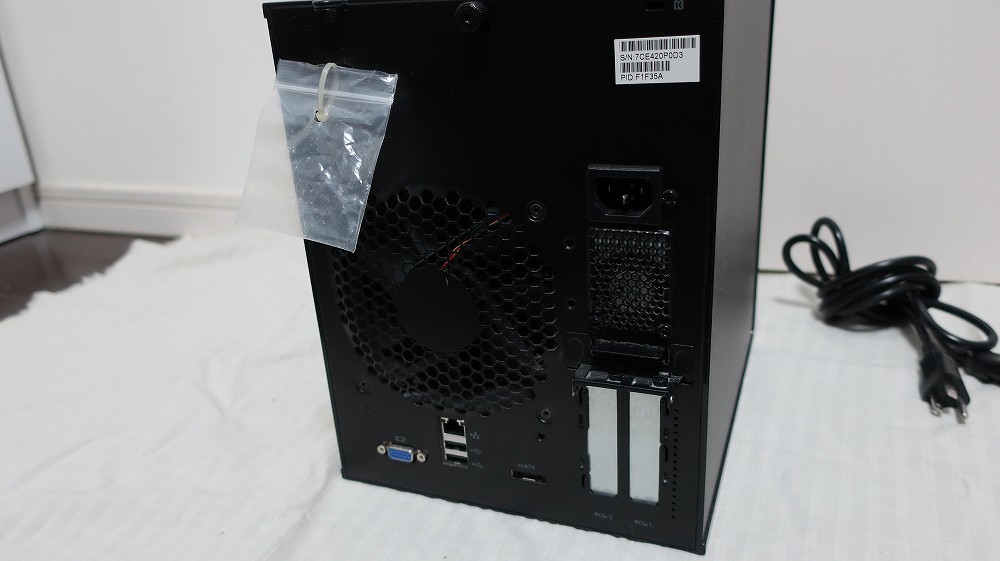 HP ProLiant MicroServer N54L コンパクト4ベイサーバー Enterprise ハードディスク×2台付_画像4