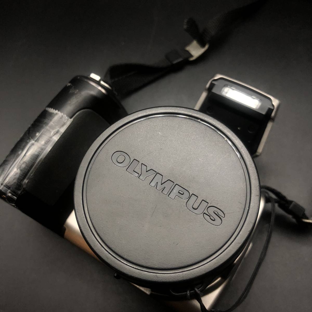 【動作確認済】OLYMPUS オリンパス SP‐620UZ 電池式　コンパクトデジタルカメラ コンデジ_画像4
