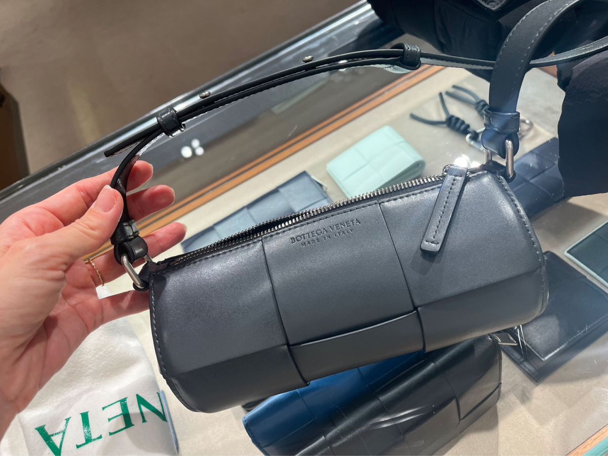 ボッテガヴェネタ スモール カネット 新品