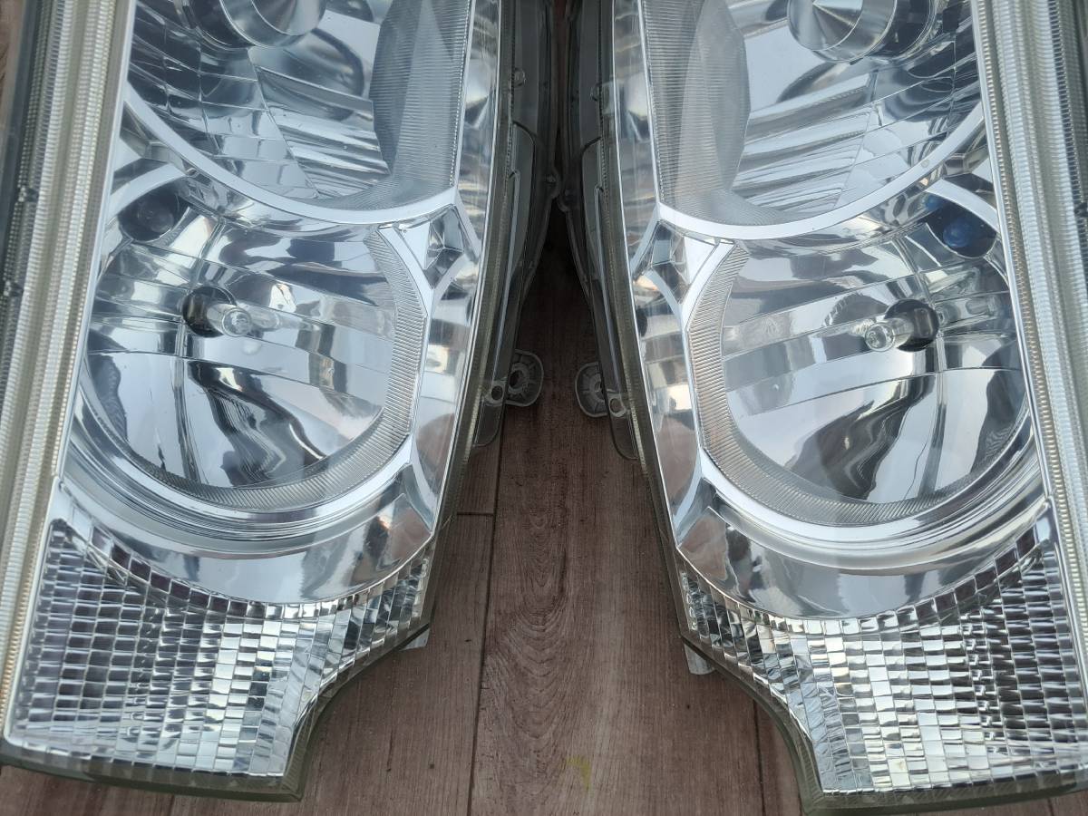 1042 タント　カスタム　L350S　L360S 後期　ヘッドライト　左右　ヘッドランプ 電動レベライザー付 HID 光軸 コイト　100-51815_画像2