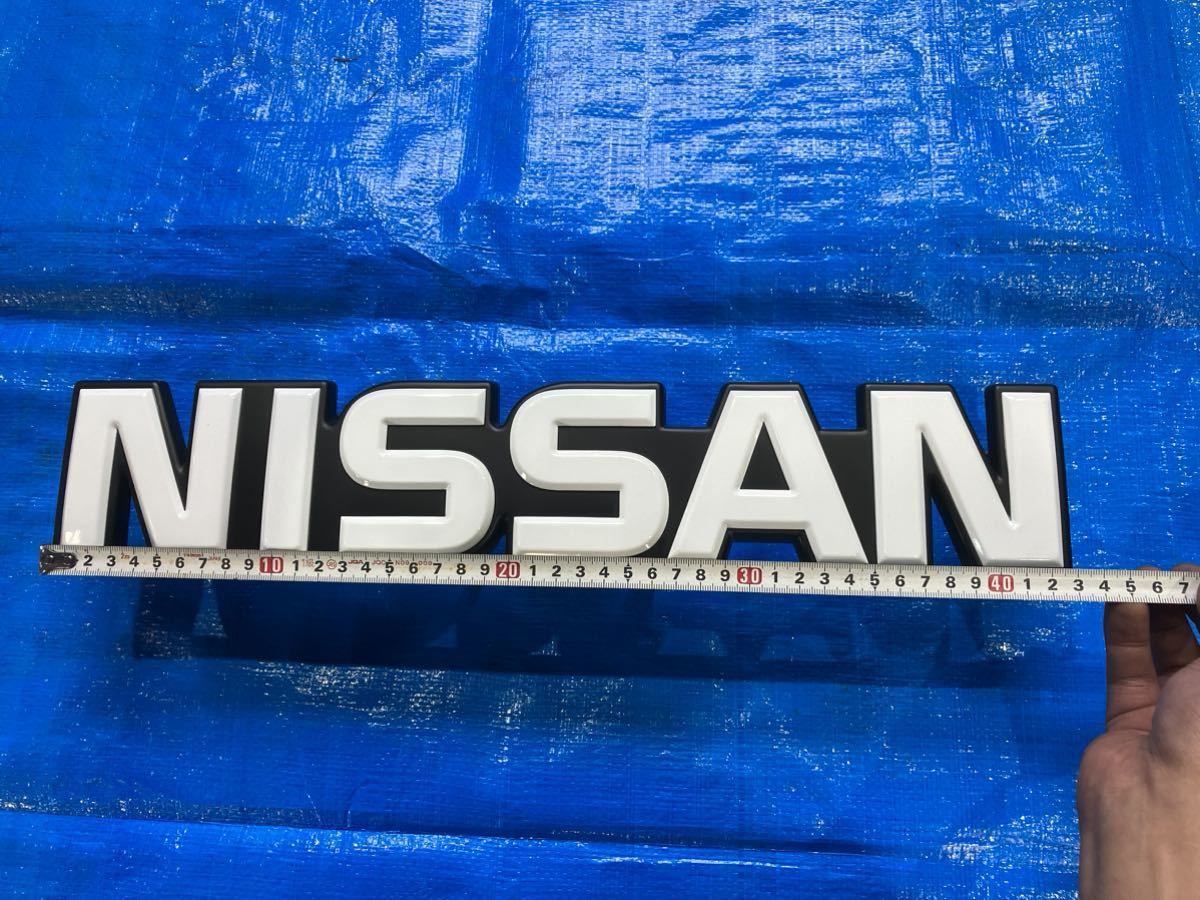 NISSANデカエンブレム　日産　純正品、新品、未使用_画像3