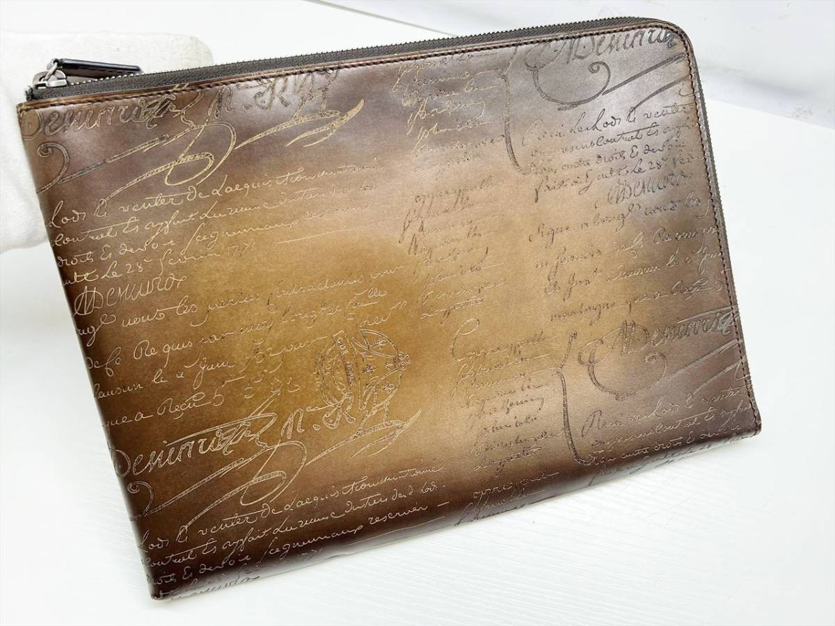 美品 Berluti ベルルッティ スクリットレザー ニノGM クラッチ 美品 Berluti ベルルッティ スクリットレザー ニノGM クラッチ