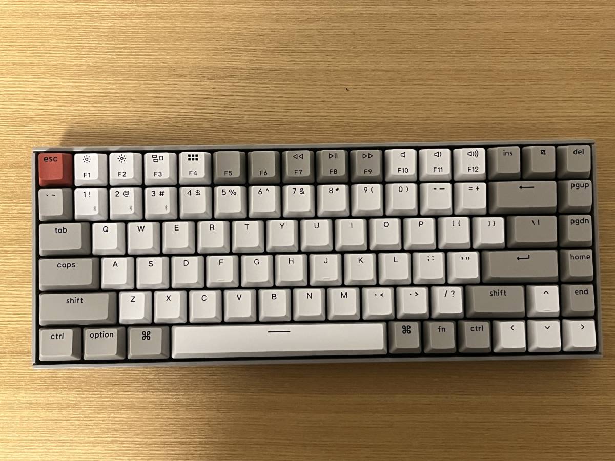 Keychron K2 ワイヤレスメカニカルキーボード(USB接続も可) 赤軸　US配列　バックライトなし(non-backlight) Mac Windows 中古_画像2