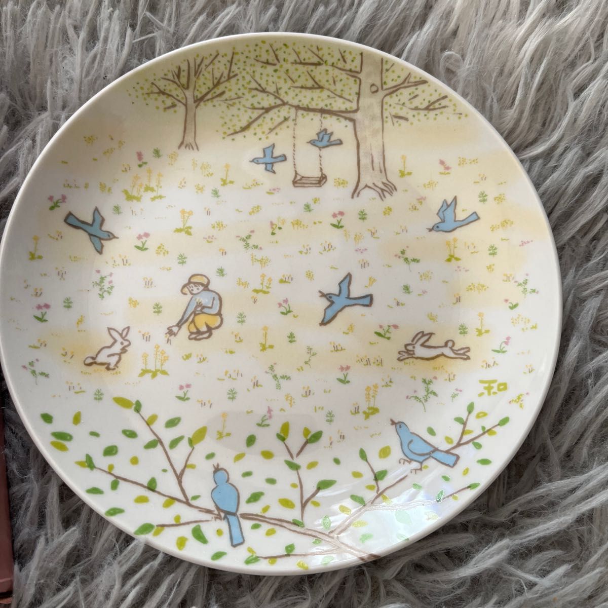 小皿 食器　市川美和デザイン　小鳥と少年の春色皿　ガストノベルティ