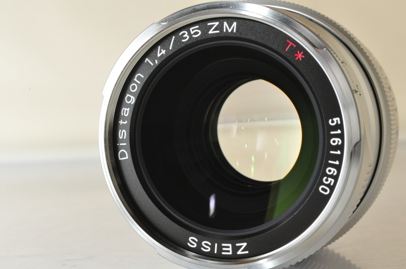 ★★新品同様 Carl Zeiss Distagon T* 35mm F/1.4 ZM Lens in Silver ♪♪#5651_画像2