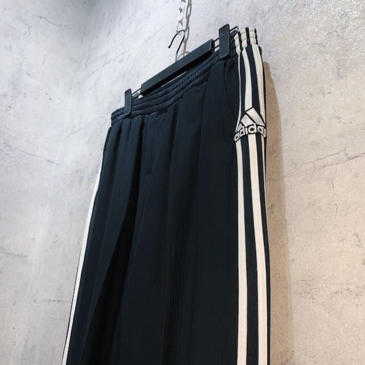 年末セール adidas リメイク セットアップ 常田大希着用|Yahoo 年末セール adidas リメイク セットアップ 常田大希着用|Yahoo