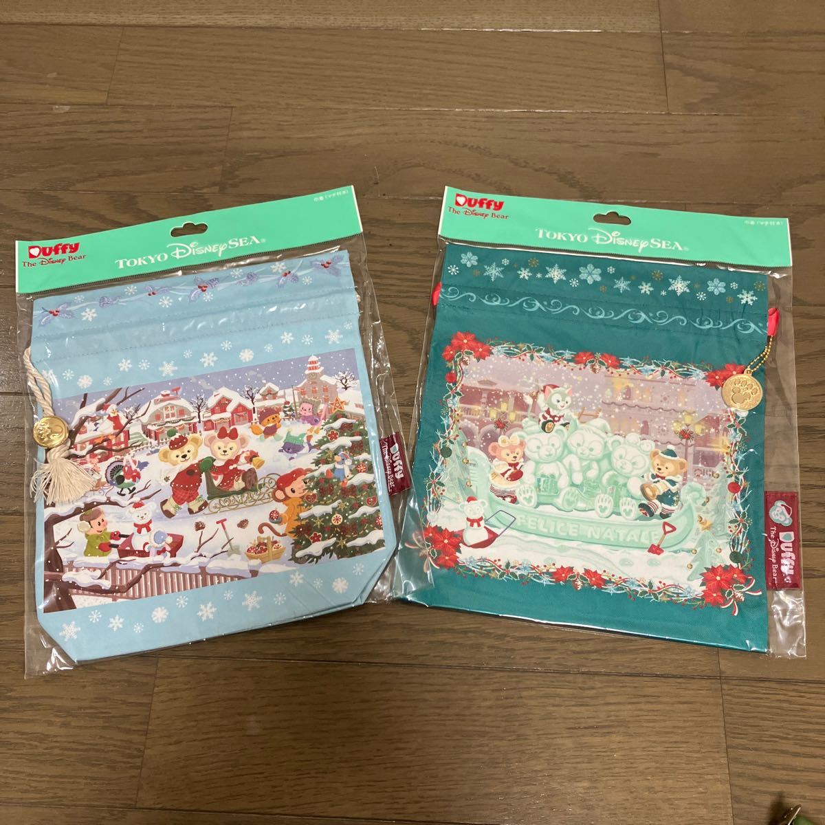 新品 東京ディズニーシー ダッフィーフレンズ クリスマス巾着袋 2枚