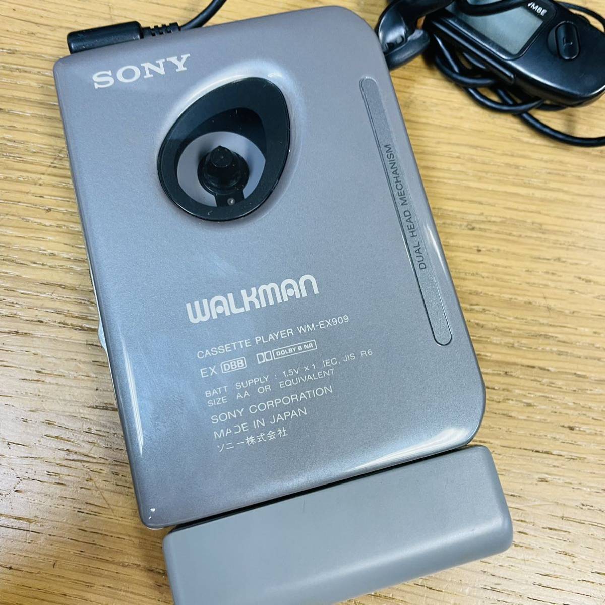 通電○ SONY WALKMAN カセットウォークマン WM-EX909/RM-WM8E カセットプレーヤー NN7094_画像2