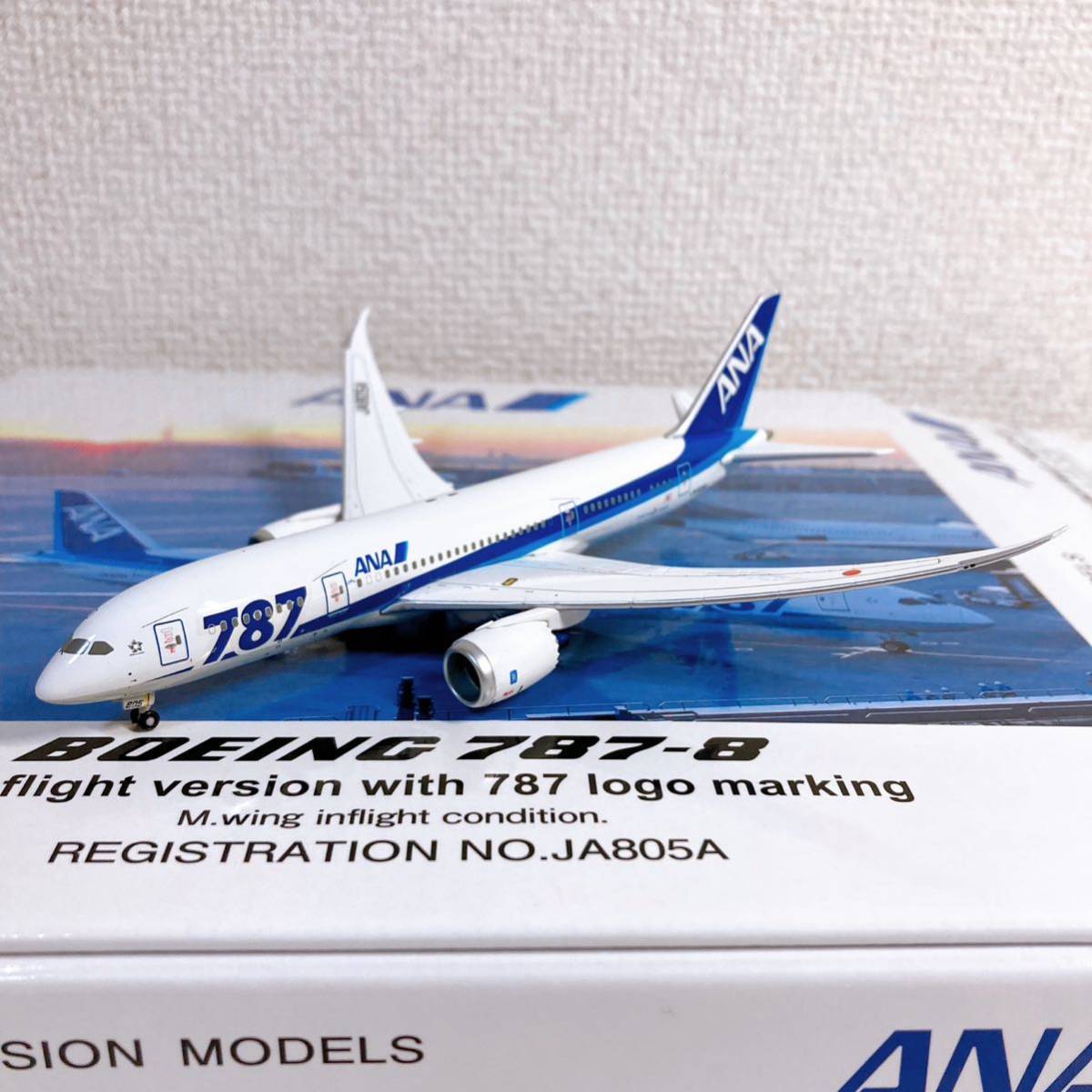 全日空商事 ANA ボーイング 787-8 1/400 滑走路付|Yahoo!フリマ 全日空商事 ANA ボーイング 787-8 1/400 滑走路付|Yahoo!フリマ