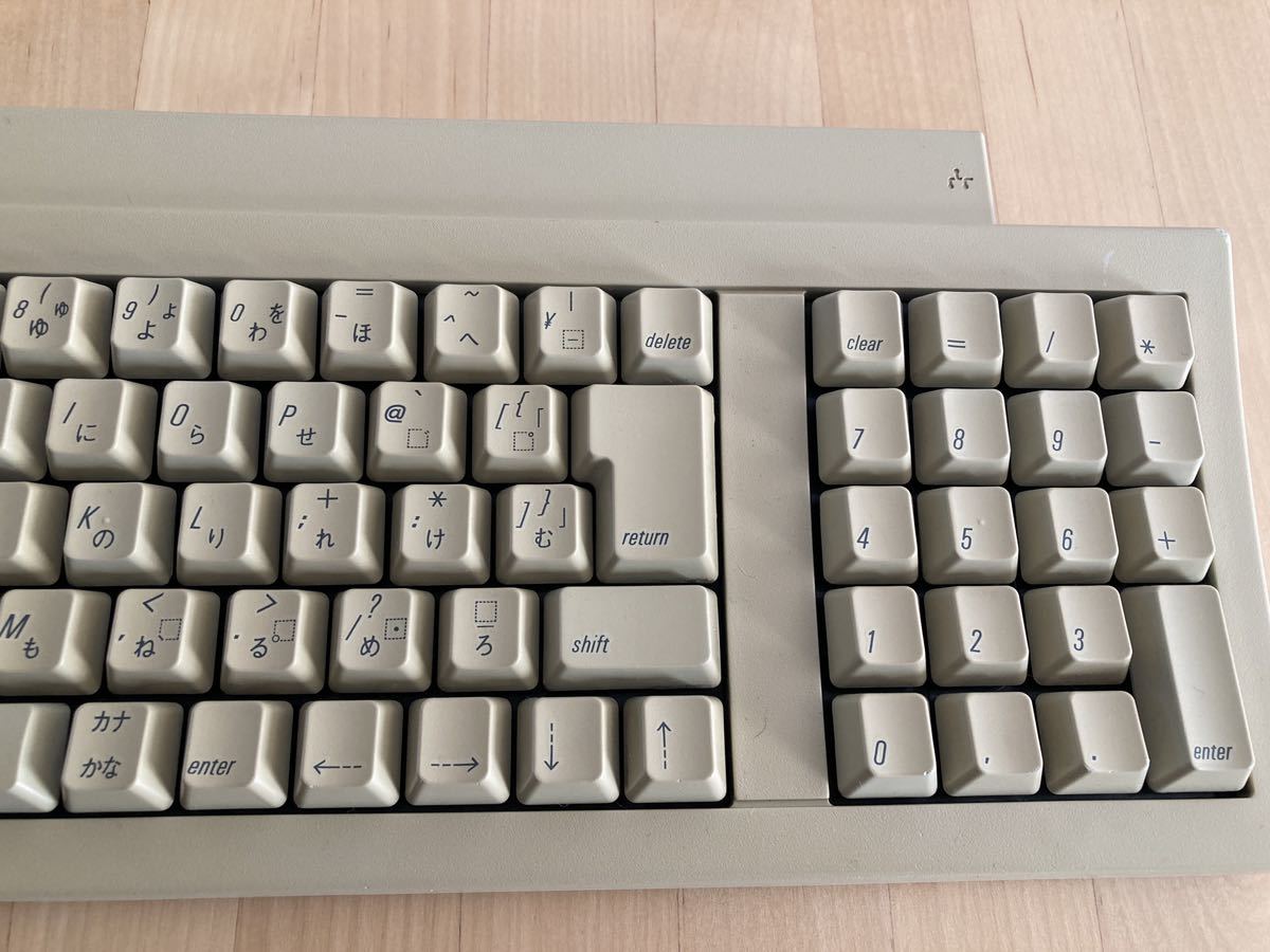 PC-20-217 ジャンク Old Mac用　ADB接続　Apple Keyboard II_画像3