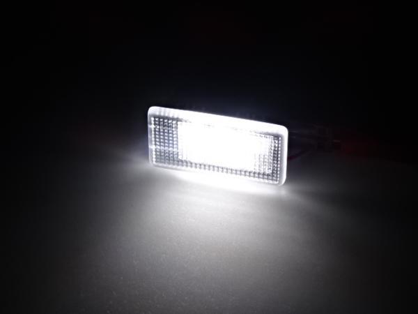 ボルボ キャンセラー 内蔵 LED 　カーテシランプ（ドアランプ）　交換式　V60（2012-2014ｙ）_画像1