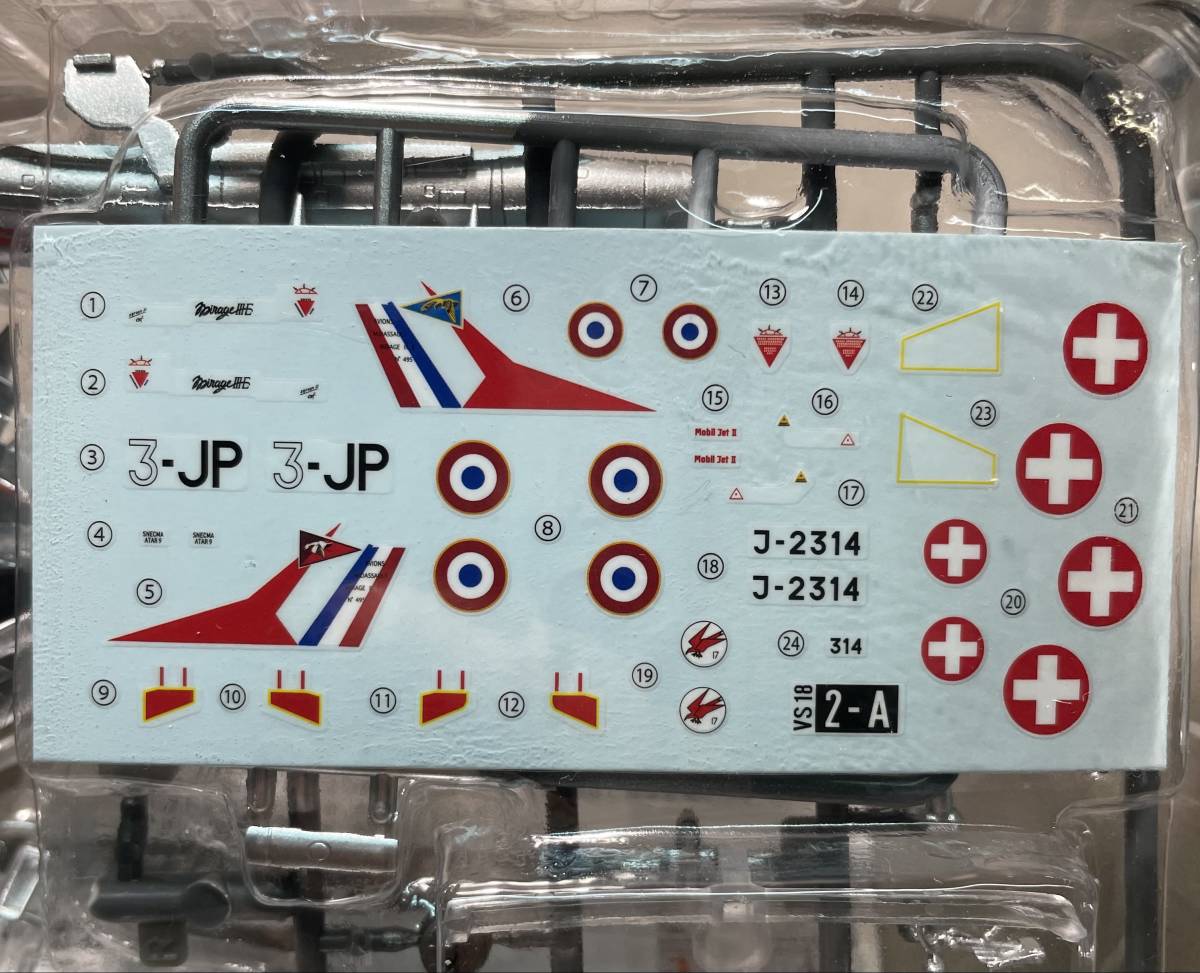 F-toys ウイングキットコレクションVS18◆1/144 2-A ミラージュIIIE フランス空軍 第3戦闘航空団 第2飛行隊 シャンパーニュ_画像2