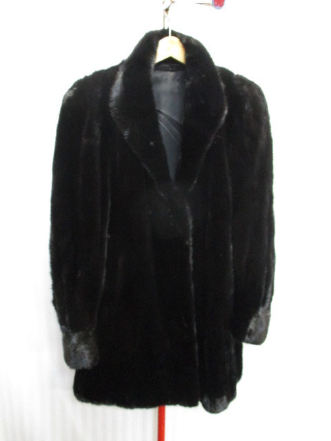 SAGA MINK　サガミンク　サガファー　毛皮コート　SIZE１１　黒　ブラックリアルファーコート　ミンクファーコート　毛皮ジャケット　11035