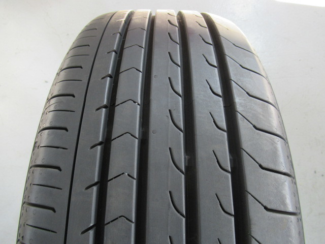 激安即決 中古タイヤ 1本 YOKOHAMA BluEarth-RV RV03 205/55R17 91V 2022年製 希少サイズ ホンダ ステップワゴン ストリーム 等 _画像3