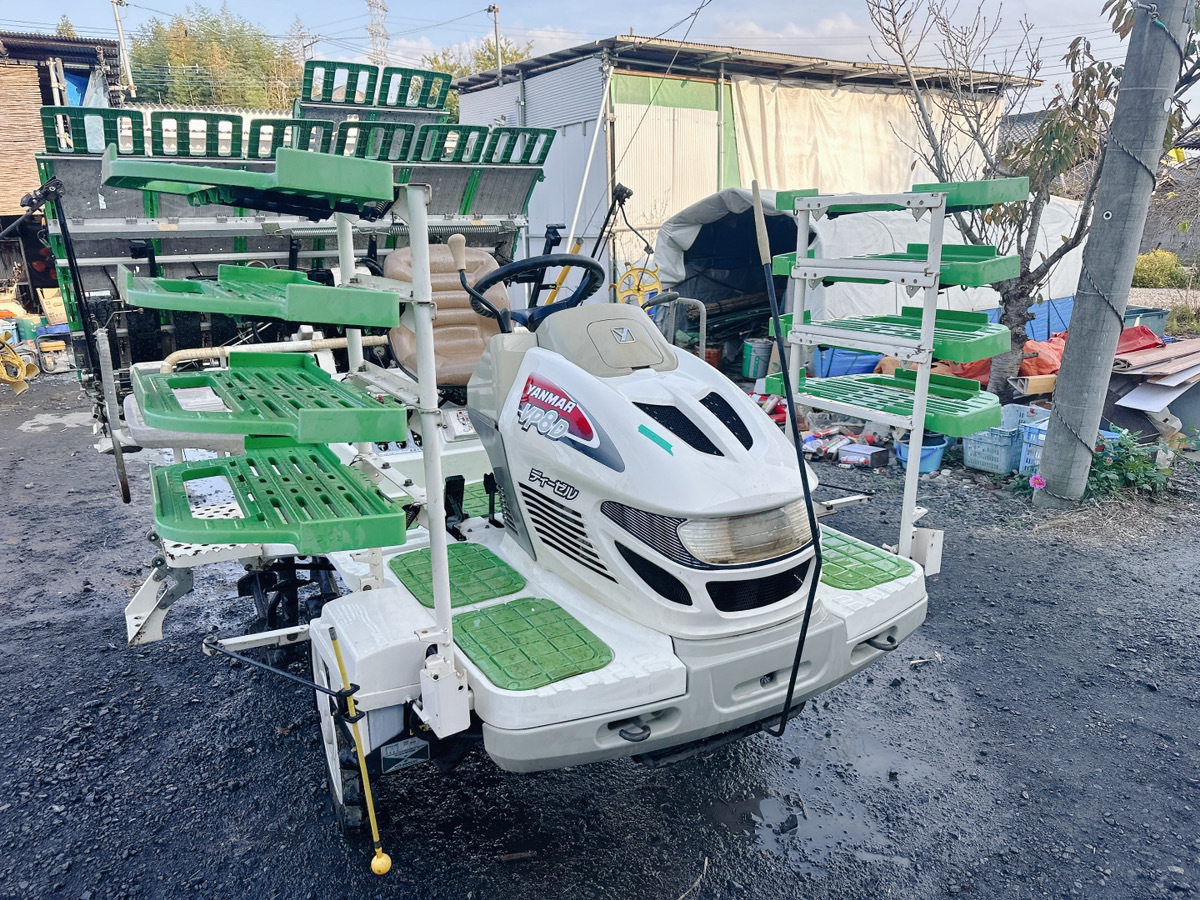 現状品 YANMAR ヤンマー ８条 田植機 VP8D 210時間 ディーゼルエンジン 茨城県常陸大宮市 231105い2 M外 4000_画像3