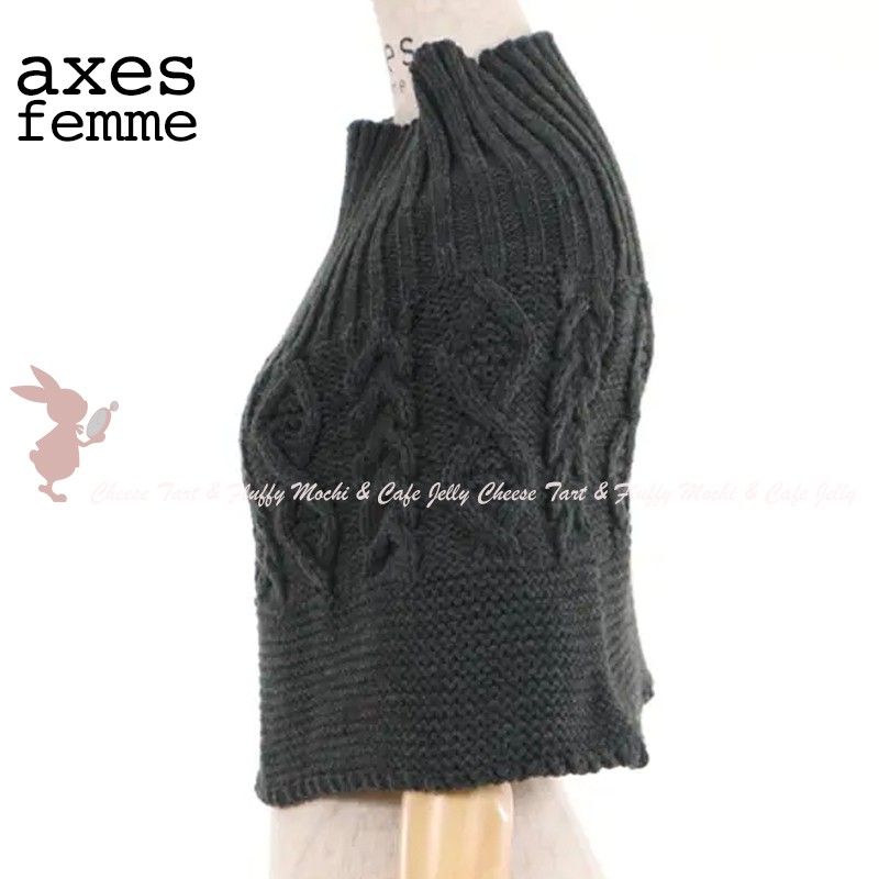 axes femme ケーブル編みミニケープ