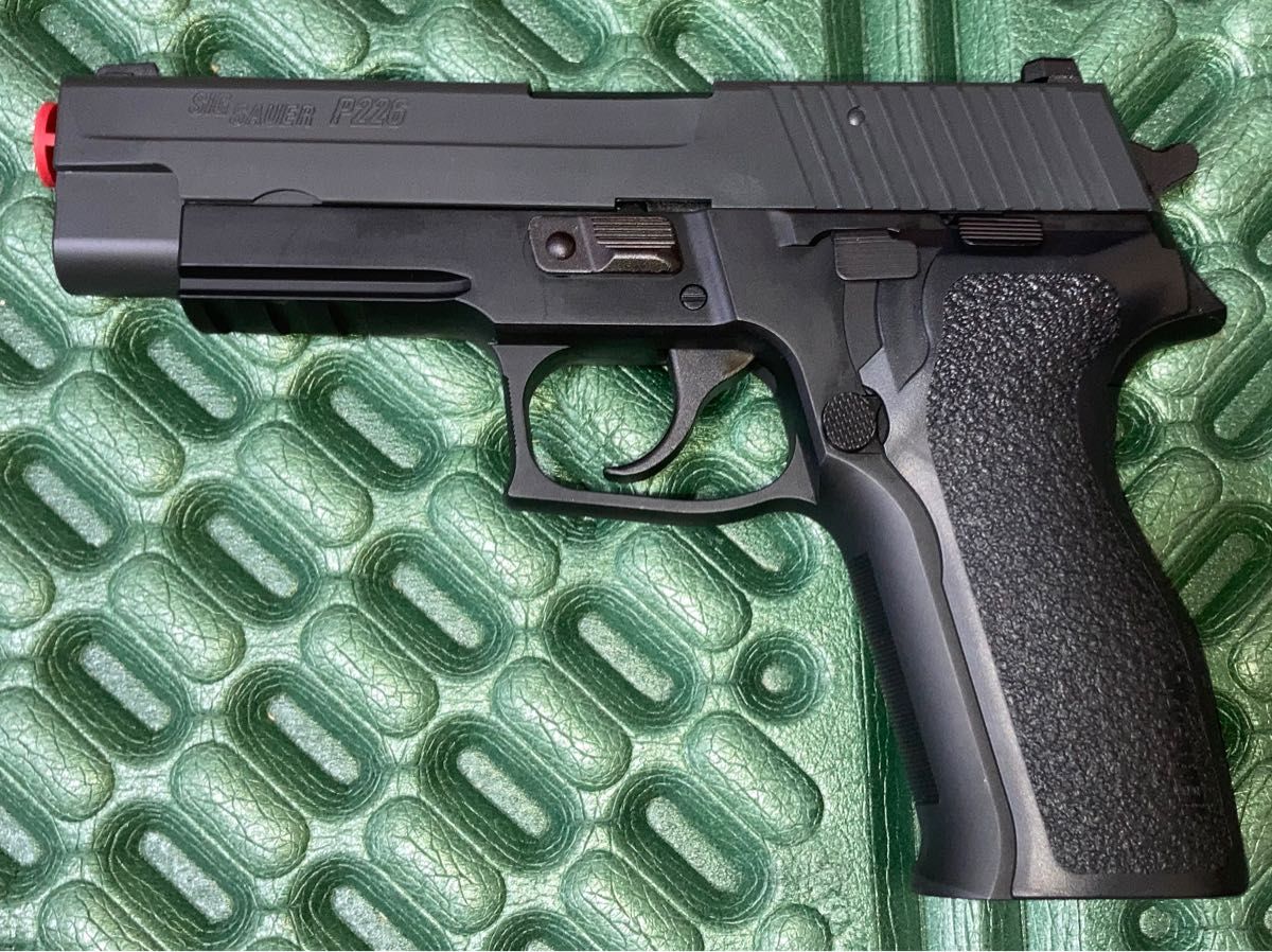 東京マルイ ガスブローバック SIG SAUER P226 E2 シグ ザウエル
