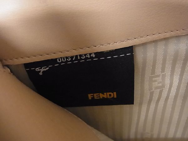 1円 FENDI フェンディ パテントレザー チェーン ミニ ショルダーバッグ ポシェット レディース マスタードイエロー系 BG4427_画像7